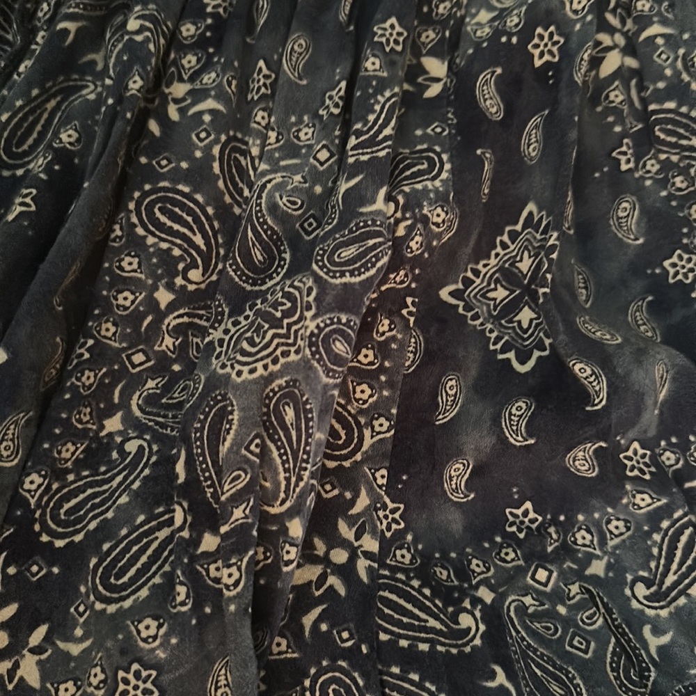 Blue Paisley Cut-Out Romper - Picture 9 of 11
